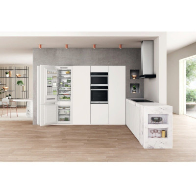 Холодильник Whirlpool вбудований з нижн. мороз., 193,5x54х54, холод.відд.-213л, мороз.відд.-67л, 2дв., А+++, NF, інв., зона нульова, білий