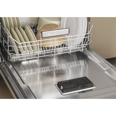 Посудомийна машина Whirlpool вбудована, 15компл., A+++, 60см, дисплей, 3й кошик, білий