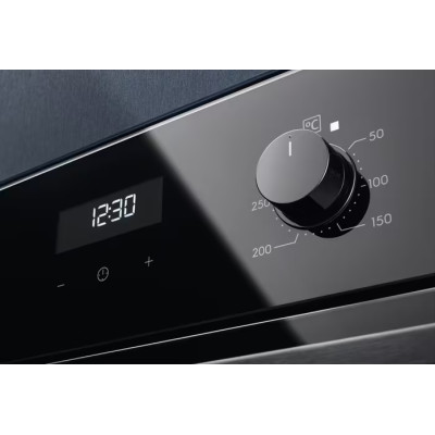 Духовой шкаф Electrolux электрический, 65л, A, дисплей, конвекция, телескопические направляющие, черный