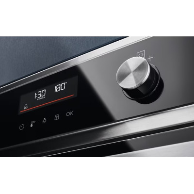 Духовой шкаф Electrolux электрический, 65л, A+, дисплей, конвекция, пиролиз, телескопические направляющие, черный