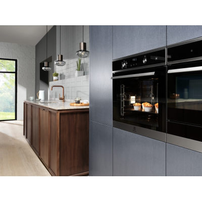 Духовой шкаф Electrolux электрический, 65л, A, пар, дисплей, конвекция, нерж.