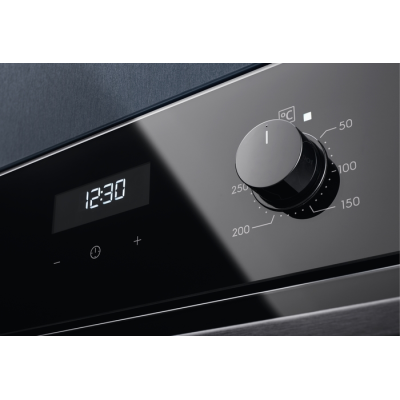 Духовой шкаф Electrolux электрический, 65л, А, пар, дисплей, конвекция, телескопические направляющие, черный