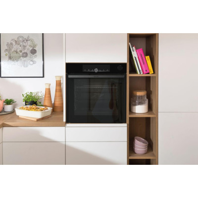 Духова шафа Gorenje електрична, 77л, A+, пара, дисплей, 300°C, Wi-Fi, чорний