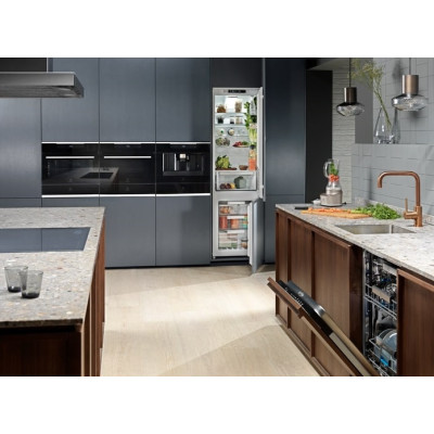 Посудомийна машина Electrolux вбудовувана, 13компл., A+++, 60см, дисплей, інвертор, 3й кошик, ComfortLift, чорний