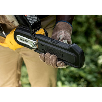 Пила цепная аккумуляторная DeWalt бесщеточная XR Li-lon 18В 8.6м/с шина 20см 2.1кг без АКБ и ЗП