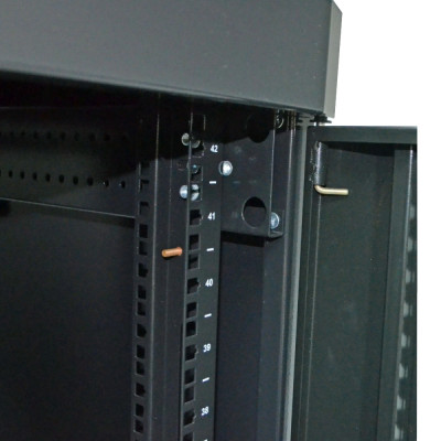 CMS (UA-MGSE33610MPB) 19" 33U 610х1055 Шафа