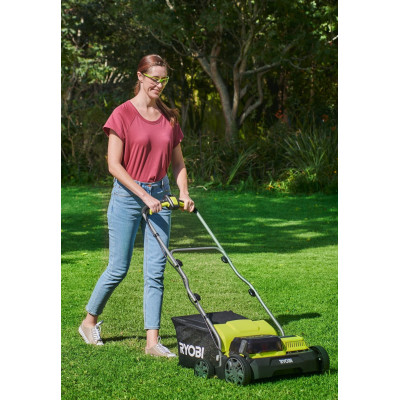 Аэратор-скарификатор аккумуляторный Ryobi ONE+ RY18SFX35A-240 18В акб 2х4А·час 35см 55л 10кг