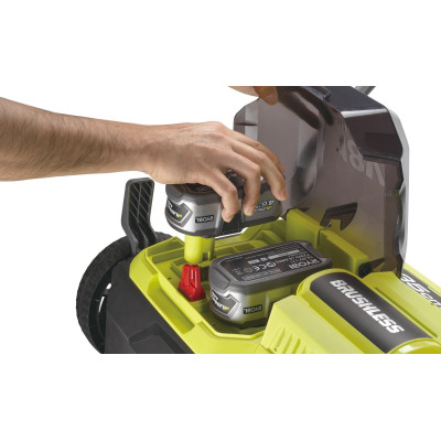 Аэратор-скарификатор аккумуляторный Ryobi ONE+ RY18SFX35A-240 18В акб 2х4А·час 35см 55л 10кг