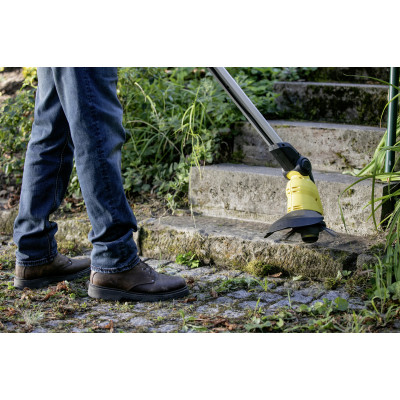 Тример садовий акумуляторний Karcher WRE 18-55 для видалення бур'янів акумуляторів 18В 2.85кг (без АКБ та ЗП)