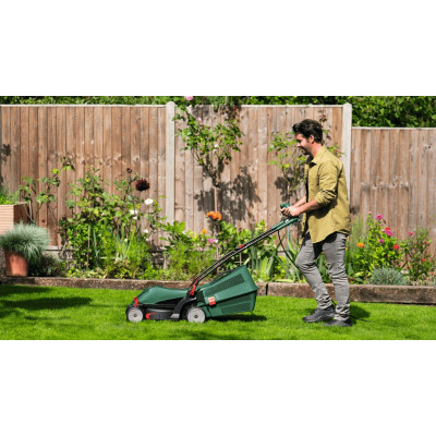 Газонокосилка сетевая Bosch UniversalRotak 37-555 1400Вт 37см 40л 27-50мм 15.5кг