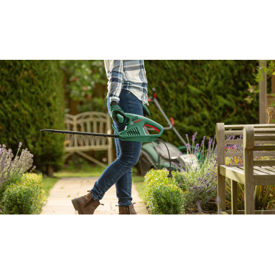 Кусторез Bosch EasyHedgeCut 55 450Вт 55см шаг реза 16мм 2.7кг