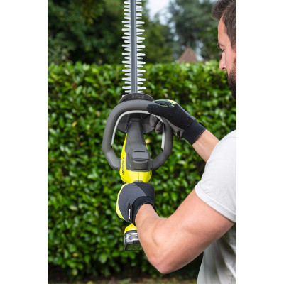 Кусторез аккумуляторный Ryobi ONE+ RY18HT55A-0 18В 55см шаг реза 24мм 2.4кг без АКБ и ЗП