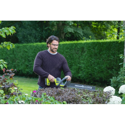 Кусторез аккумуляторный Ryobi ONE+ RY18HT45A-0 18В 45см шаг реза 22мм 2.3кг без АКБ и ЗП