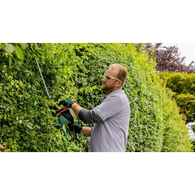 Кусторез Bosch AdvancedHedgeCut 65 500Вт 65см шаг реза 34мм 5.62 кг