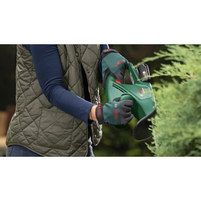 Кущоріз акумуляторний Bosch EasyHedgeCut EasyHedgeCut 18-45 18В акб 1х2А·год лезо 45см крок різу 15мм ЗП 3.7кг