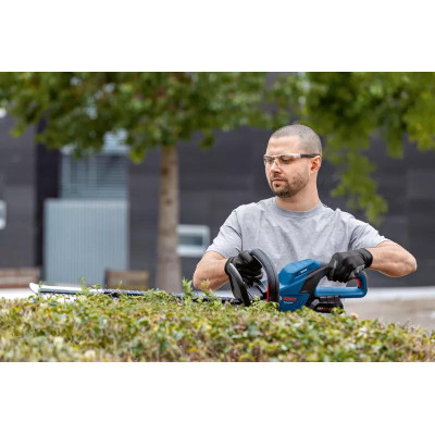 Кусторез аккумуляторный Bosch Professional GHE 18V-60 18В 60мм шаг реза 23мм 2.3кг без АКБ и ЗП